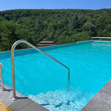 Хотел "Божур" Mineralni Bani Exterior foto